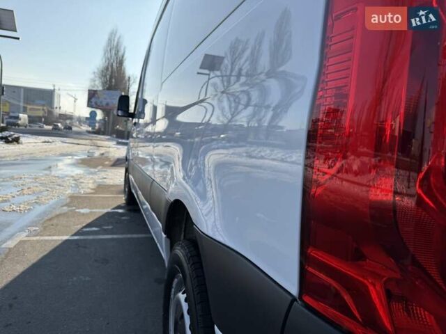 Белый Мерседес Sprinter, объемом двигателя 2.2 л и пробегом 198 тыс. км за 23950 $, фото 10 на Automoto.ua