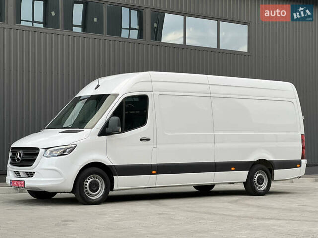Белый Мерседес Sprinter, объемом двигателя 2.2 л и пробегом 253 тыс. км за 24700 $, фото 25 на Automoto.ua