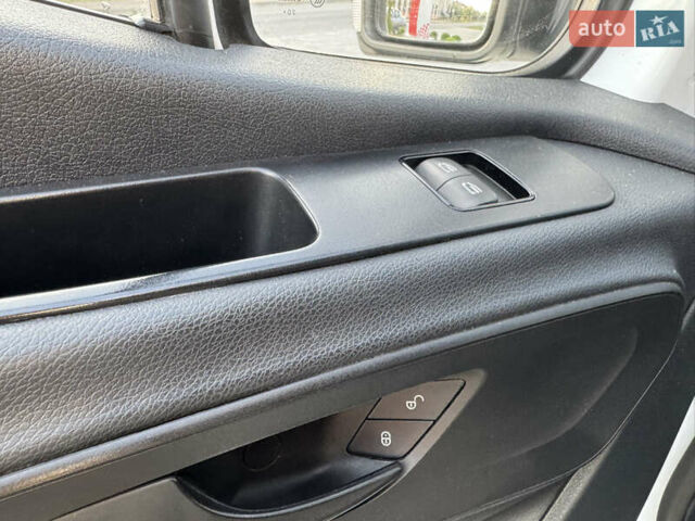 Білий Мерседес Sprinter, об'ємом двигуна 2.14 л та пробігом 332 тис. км за 21863 $, фото 37 на Automoto.ua