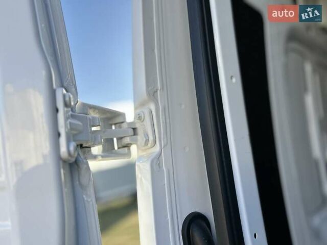 Білий Мерседес Sprinter, об'ємом двигуна 2.08 л та пробігом 145 тис. км за 28999 $, фото 34 на Automoto.ua