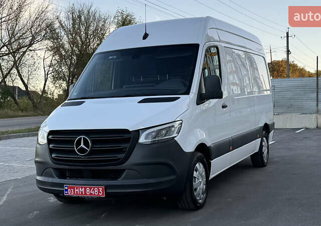 Белый Мерседес Sprinter, объемом двигателя 0 л и пробегом 239 тыс. км за 25900 $, фото 13 на Automoto.ua