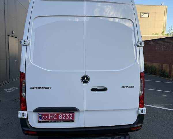 Белый Мерседес Sprinter, объемом двигателя 2 л и пробегом 235 тыс. км за 30850 $, фото 8 на Automoto.ua