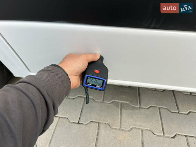 Белый Мерседес Sprinter, объемом двигателя 2.2 л и пробегом 253 тыс. км за 24700 $, фото 164 на Automoto.ua