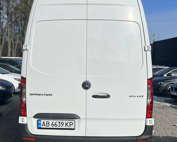 Белый Мерседес Sprinter, объемом двигателя 3 л и пробегом 24 тыс. км за 43000 $, фото 3 на Automoto.ua