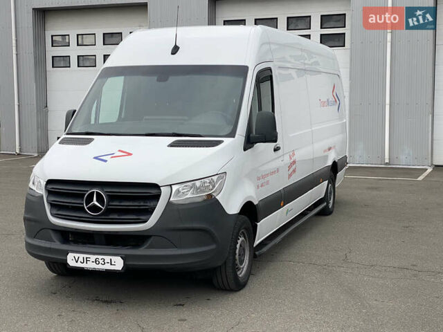 Белый Мерседес Sprinter, объемом двигателя 0 л и пробегом 287 тыс. км за 27900 $, фото 3 на Automoto.ua