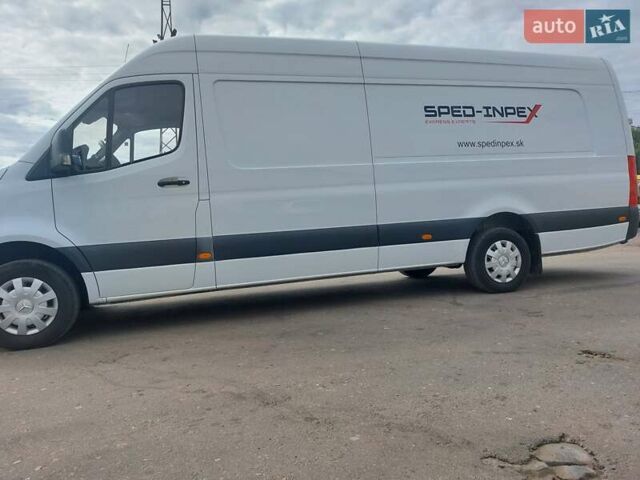 Білий Мерседес Sprinter, об'ємом двигуна 2.14 л та пробігом 290 тис. км за 28865 $, фото 2 на Automoto.ua