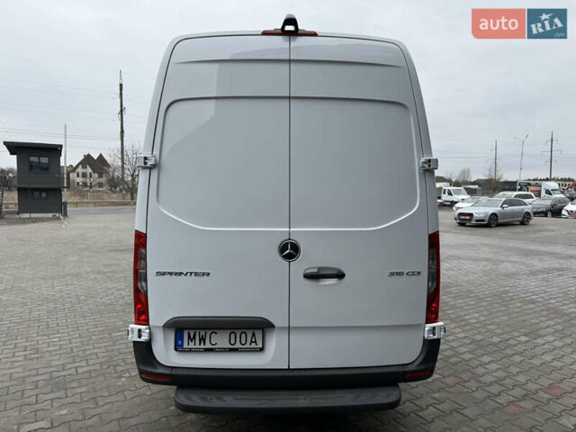 Белый Мерседес Sprinter, объемом двигателя 1.99 л и пробегом 171 тыс. км за 24900 $, фото 3 на Automoto.ua