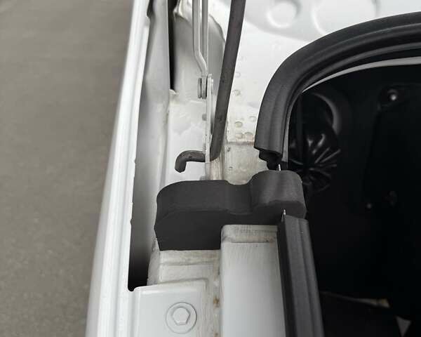 Білий Мерседес Sprinter, об'ємом двигуна 2 л та пробігом 238 тис. км за 32950 $, фото 75 на Automoto.ua
