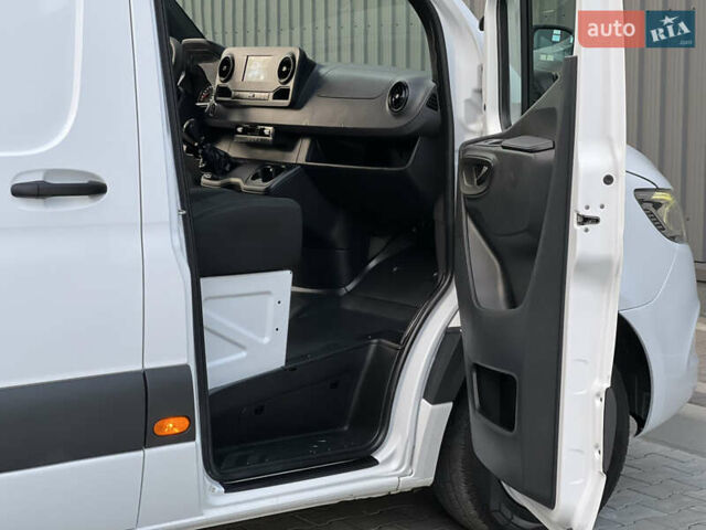 Білий Мерседес Sprinter, об'ємом двигуна 2.2 л та пробігом 253 тис. км за 24500 $, фото 118 на Automoto.ua