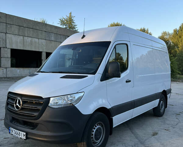 Белый Мерседес Sprinter, объемом двигателя 3 л и пробегом 51 тыс. км за 33900 $, фото 8 на Automoto.ua