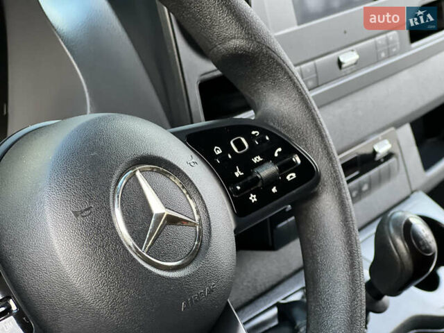 Білий Мерседес Sprinter, об'ємом двигуна 2.2 л та пробігом 253 тис. км за 24500 $, фото 107 на Automoto.ua