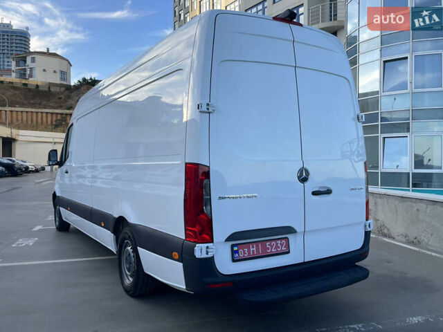 Белый Мерседес Sprinter, объемом двигателя 2.2 л и пробегом 288 тыс. км за 24900 $, фото 8 на Automoto.ua