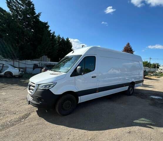 Белый Мерседес Sprinter, объемом двигателя 3 л и пробегом 440 тыс. км за 44500 $, фото 6 на Automoto.ua
