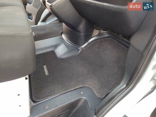 Белый Мерседес Sprinter, объемом двигателя 2.1 л и пробегом 300 тыс. км за 26400 $, фото 27 на Automoto.ua