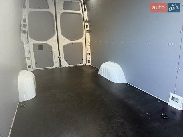 Белый Мерседес Sprinter, объемом двигателя 2 л и пробегом 235 тыс. км за 30850 $, фото 51 на Automoto.ua