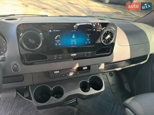 Белый Мерседес Sprinter, объемом двигателя 2.99 л и пробегом 200 тыс. км за 45500 $, фото 12 на Automoto.ua