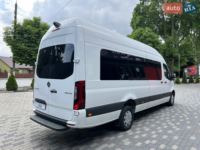 Белый Мерседес Sprinter, объемом двигателя 3 л и пробегом 121 тыс. км за 68715 $, фото 5 на Automoto.ua