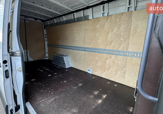 Белый Мерседес Sprinter, объемом двигателя 1.95 л и пробегом 241 тыс. км за 25900 $, фото 54 на Automoto.ua