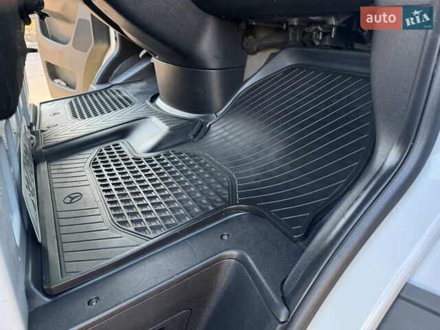 Белый Мерседес Sprinter, объемом двигателя 2.14 л и пробегом 203 тыс. км за 27500 $, фото 47 на Automoto.ua