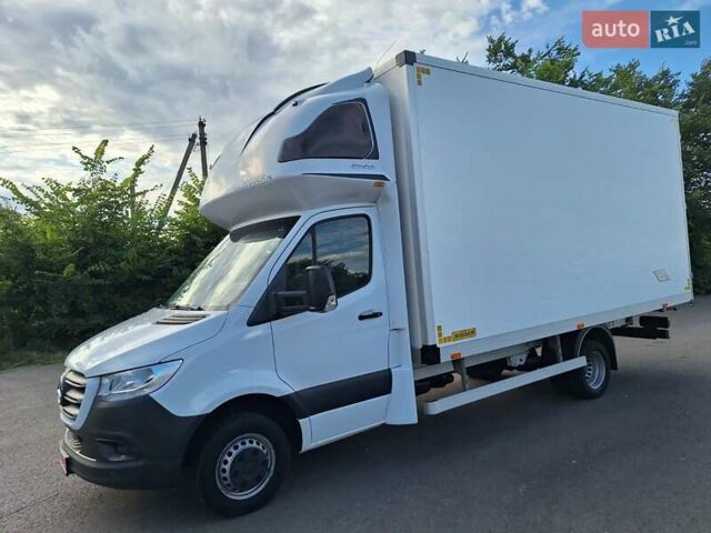 Белый Мерседес Sprinter, объемом двигателя 2.99 л и пробегом 220 тыс. км за 39800 $, фото 3 на Automoto.ua