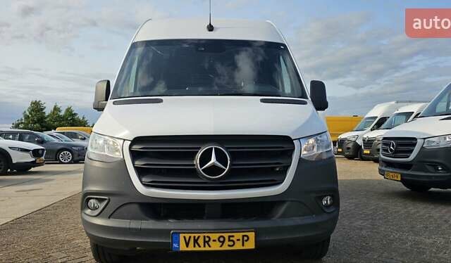 Белый Мерседес Sprinter, объемом двигателя 2 л и пробегом 275 тыс. км за 27900 $, фото 10 на Automoto.ua
