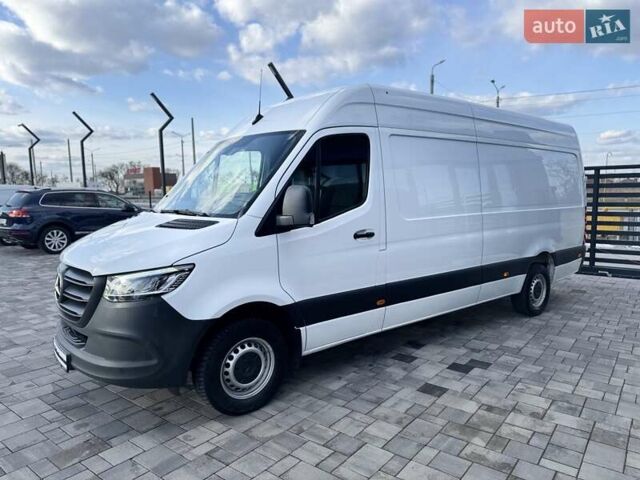Белый Мерседес Sprinter, объемом двигателя 2.2 л и пробегом 251 тыс. км за 28500 $, фото 9 на Automoto.ua
