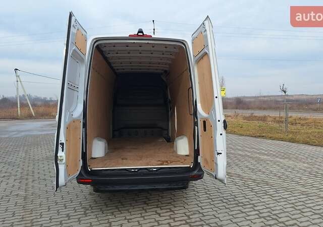 Белый Мерседес Sprinter, объемом двигателя 2 л и пробегом 362 тыс. км за 24900 $, фото 82 на Automoto.ua