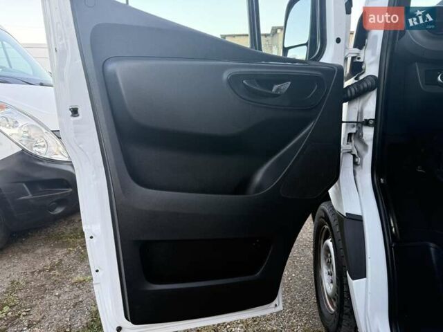 Белый Мерседес Sprinter, объемом двигателя 2 л и пробегом 311 тыс. км за 23900 $, фото 38 на Automoto.ua