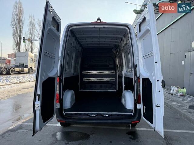 Белый Мерседес Sprinter, объемом двигателя 2.2 л и пробегом 198 тыс. км за 23950 $, фото 42 на Automoto.ua