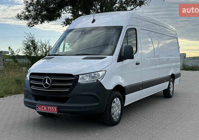 Белый Мерседес Sprinter, объемом двигателя 1.95 л и пробегом 241 тыс. км за 25900 $, фото 12 на Automoto.ua