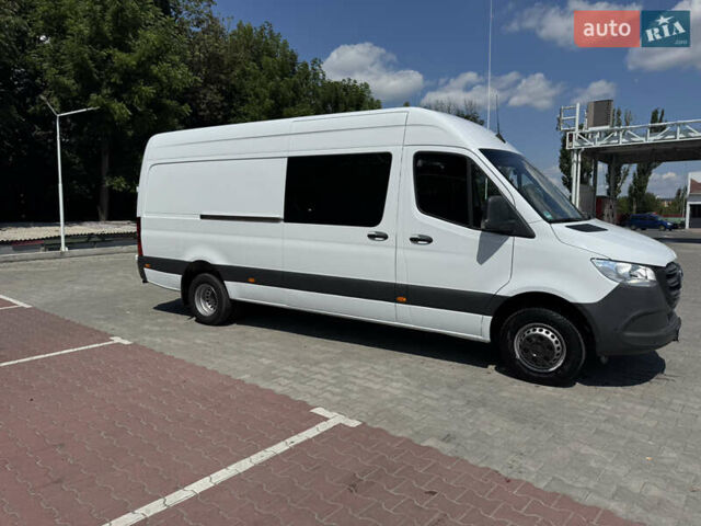 Білий Мерседес Sprinter, об'ємом двигуна 2.99 л та пробігом 273 тис. км за 49898 $, фото 4 на Automoto.ua