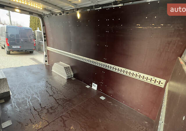 Белый Мерседес Sprinter, объемом двигателя 2.2 л и пробегом 257 тыс. км за 29039 $, фото 23 на Automoto.ua