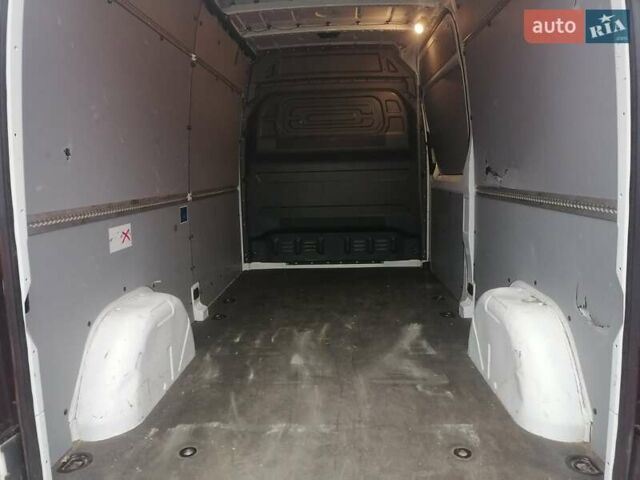 Белый Мерседес Sprinter, объемом двигателя 0 л и пробегом 25 тыс. км за 19900 $, фото 1 на Automoto.ua