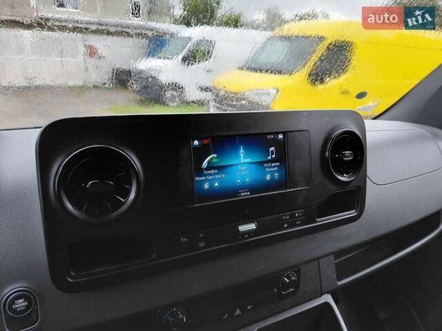Белый Мерседес Sprinter, объемом двигателя 0 л и пробегом 207 тыс. км за 22600 $, фото 51 на Automoto.ua