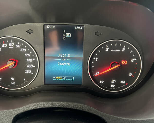 Белый Мерседес Sprinter, объемом двигателя 2 л и пробегом 246 тыс. км за 26650 $, фото 68 на Automoto.ua