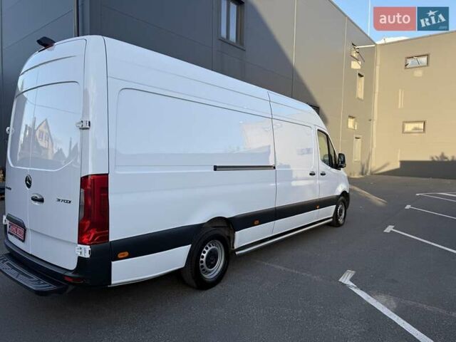Белый Мерседес Sprinter, объемом двигателя 2 л и пробегом 235 тыс. км за 30850 $, фото 11 на Automoto.ua