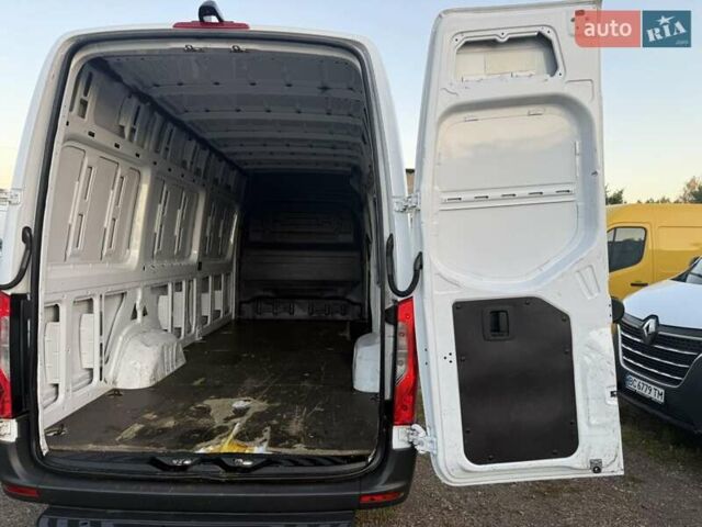 Белый Мерседес Sprinter, объемом двигателя 2 л и пробегом 311 тыс. км за 23900 $, фото 7 на Automoto.ua