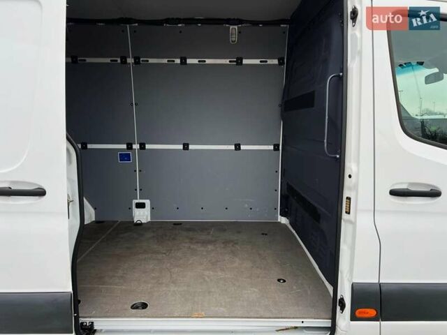 Белый Мерседес Sprinter, объемом двигателя 0 л и пробегом 10 тыс. км за 21500 $, фото 27 на Automoto.ua