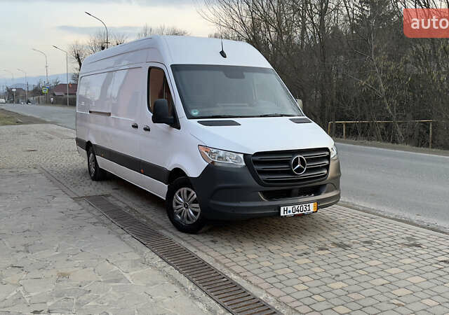 Белый Мерседес Sprinter, объемом двигателя 2.2 л и пробегом 257 тыс. км за 29039 $, фото 37 на Automoto.ua