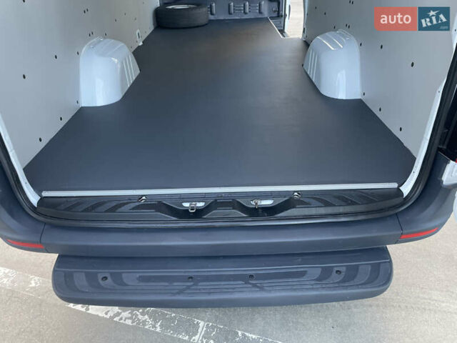 Белый Мерседес Sprinter, объемом двигателя 2.2 л и пробегом 288 тыс. км за 24900 $, фото 53 на Automoto.ua