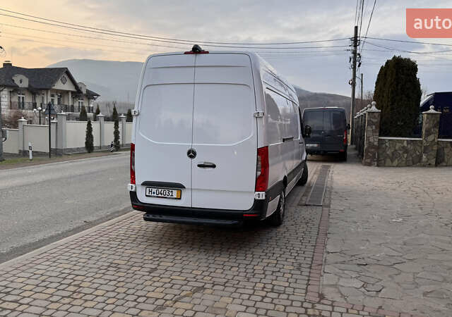 Белый Мерседес Sprinter, объемом двигателя 2.2 л и пробегом 257 тыс. км за 29039 $, фото 45 на Automoto.ua