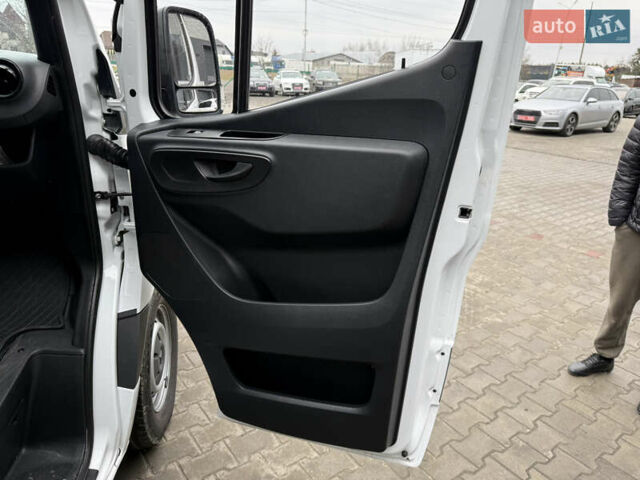 Белый Мерседес Sprinter, объемом двигателя 1.99 л и пробегом 171 тыс. км за 24900 $, фото 39 на Automoto.ua