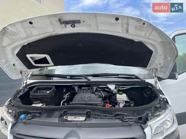 Белый Мерседес Sprinter, объемом двигателя 2 л и пробегом 246 тыс. км за 26650 $, фото 41 на Automoto.ua