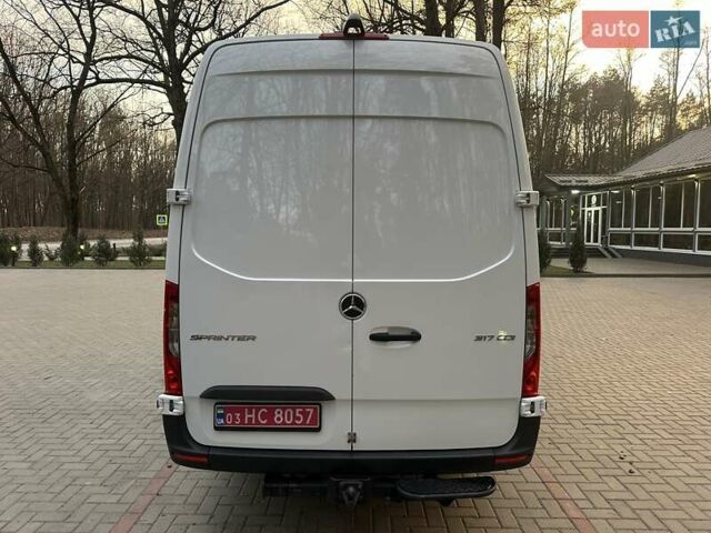 Белый Мерседес Sprinter, объемом двигателя 2 л и пробегом 244 тыс. км за 29300 $, фото 5 на Automoto.ua