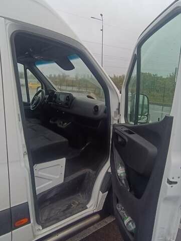 Білий Мерседес Sprinter, об'ємом двигуна 1.95 л та пробігом 300 тис. км за 25999 $, фото 25 на Automoto.ua