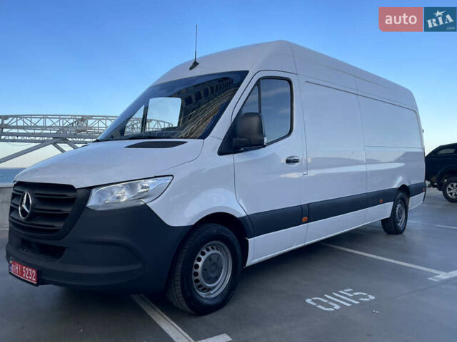 Белый Мерседес Sprinter, объемом двигателя 2.2 л и пробегом 288 тыс. км за 24900 $, фото 4 на Automoto.ua