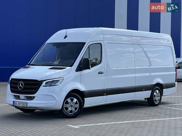 Белый Мерседес Sprinter, объемом двигателя 2 л и пробегом 191 тыс. км за 24850 $, фото 2 на Automoto.ua