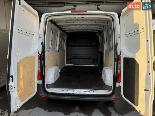 Білий Мерседес Sprinter, об'ємом двигуна 2.14 л та пробігом 332 тис. км за 21863 $, фото 21 на Automoto.ua