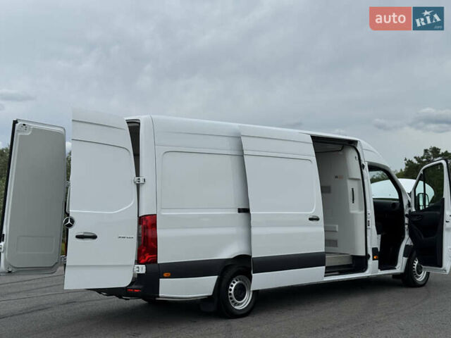 Белый Мерседес Sprinter, объемом двигателя 2.2 л и пробегом 299 тыс. км за 25900 $, фото 40 на Automoto.ua