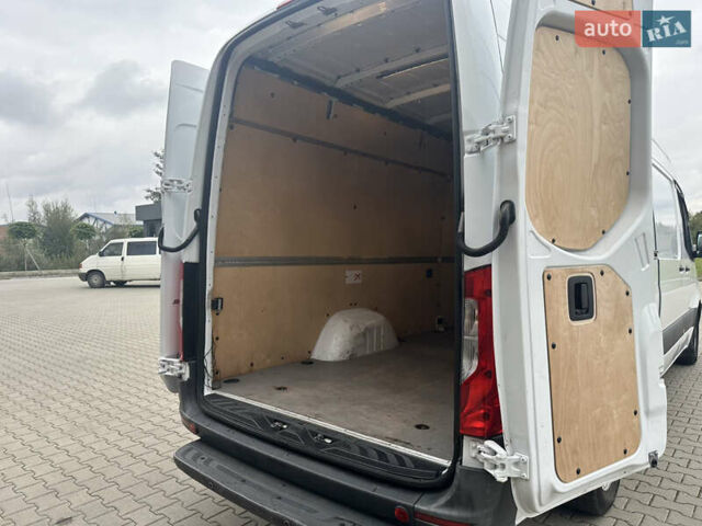 Мерседес Sprinter 2021 у Ковель на Automoto.ua Білий Мерседес Sprinter, об'ємом двигуна 1.95 л та пробігом 305 тис. км за 25200 $, фото 17 на Automoto.ua
